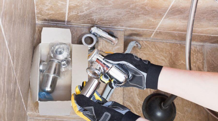 Professional gutter cleaning in Spencer, NC